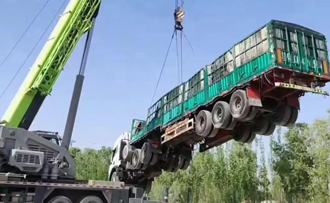 建邺区道路脱困救援案例
